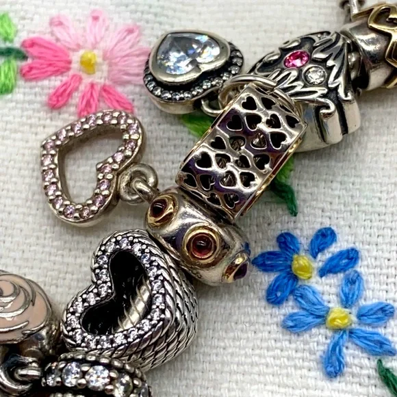 Pandora & Jewelry store brand sterling silver & 14k gold heart shaped bracelet - Picture 4 of 8